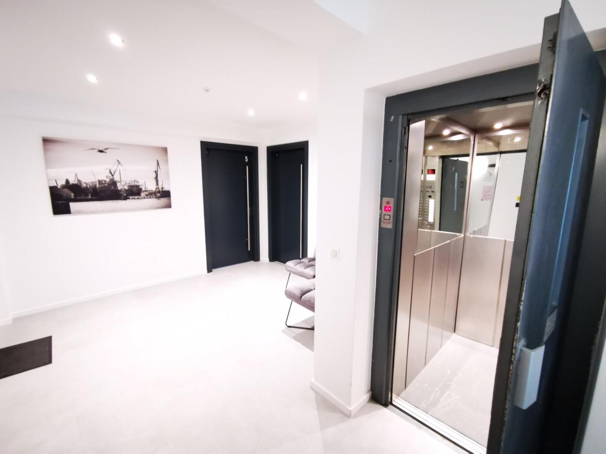Hh 05 By Rockchair - Superhost Status - Modernes Apartment Mit Sonnigem Balkon & Premium Boxspringbetten In Winterhude - Hamburg Top Geheimtipp Luaran gambar